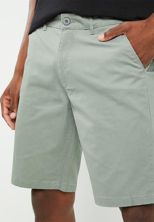 Slim Chino Short